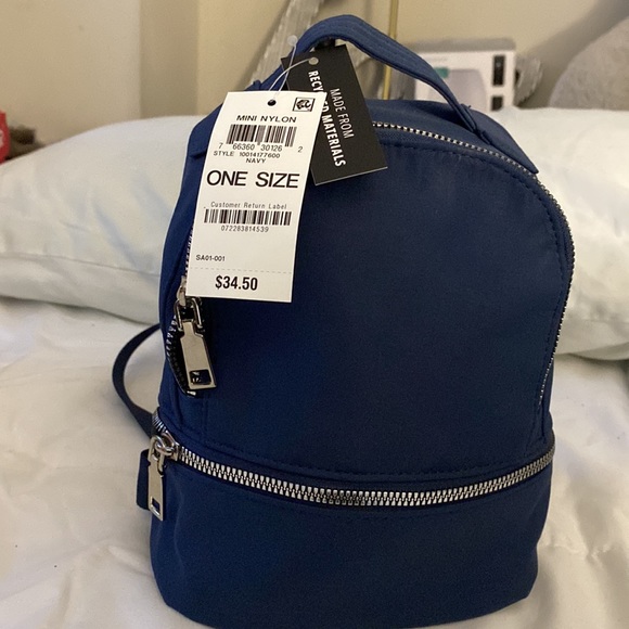 New Navy mini backpack - Picture 3 of 3